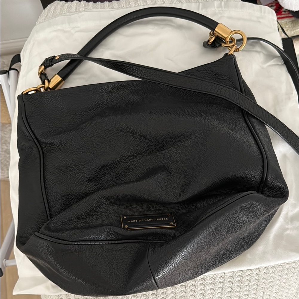Marc Jacobs Black Shoulder Bag with Minimalist Design